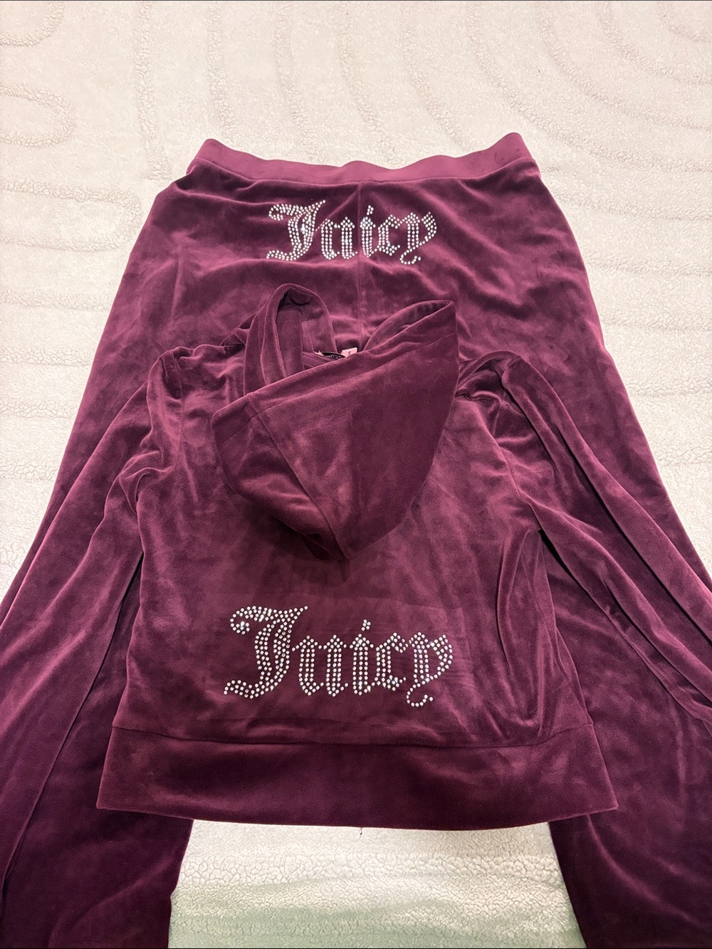 Juicy Couture Rhinestone Logo Velour track Set in Plum
